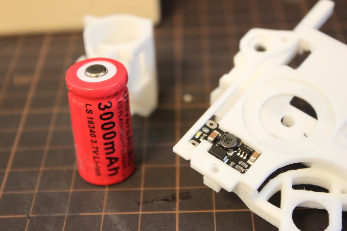 Peq15型ガンカメラの製作runcam2 電源と穴加工 Dag Kfz222